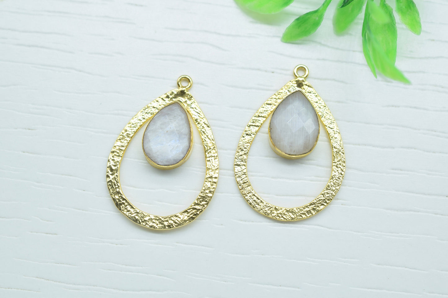 Moonstone Gemstone Pendant/Pear Shape Pendant/Bezel Pendant/Jewelry making Stone/Gold Plated Jewelry/Moonstone Connector Jewelry/Handmade