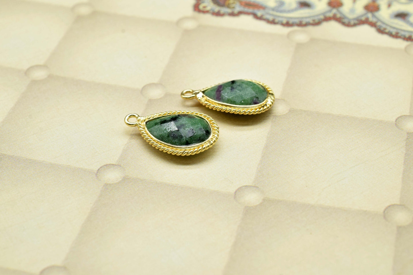 Natural Ruby Zoisite Faceted 10x14mm Pear Shape Shape Connector,Zoisite Checker Cut Pendant jewelry,Gemstone Double Bail Connector Pendant