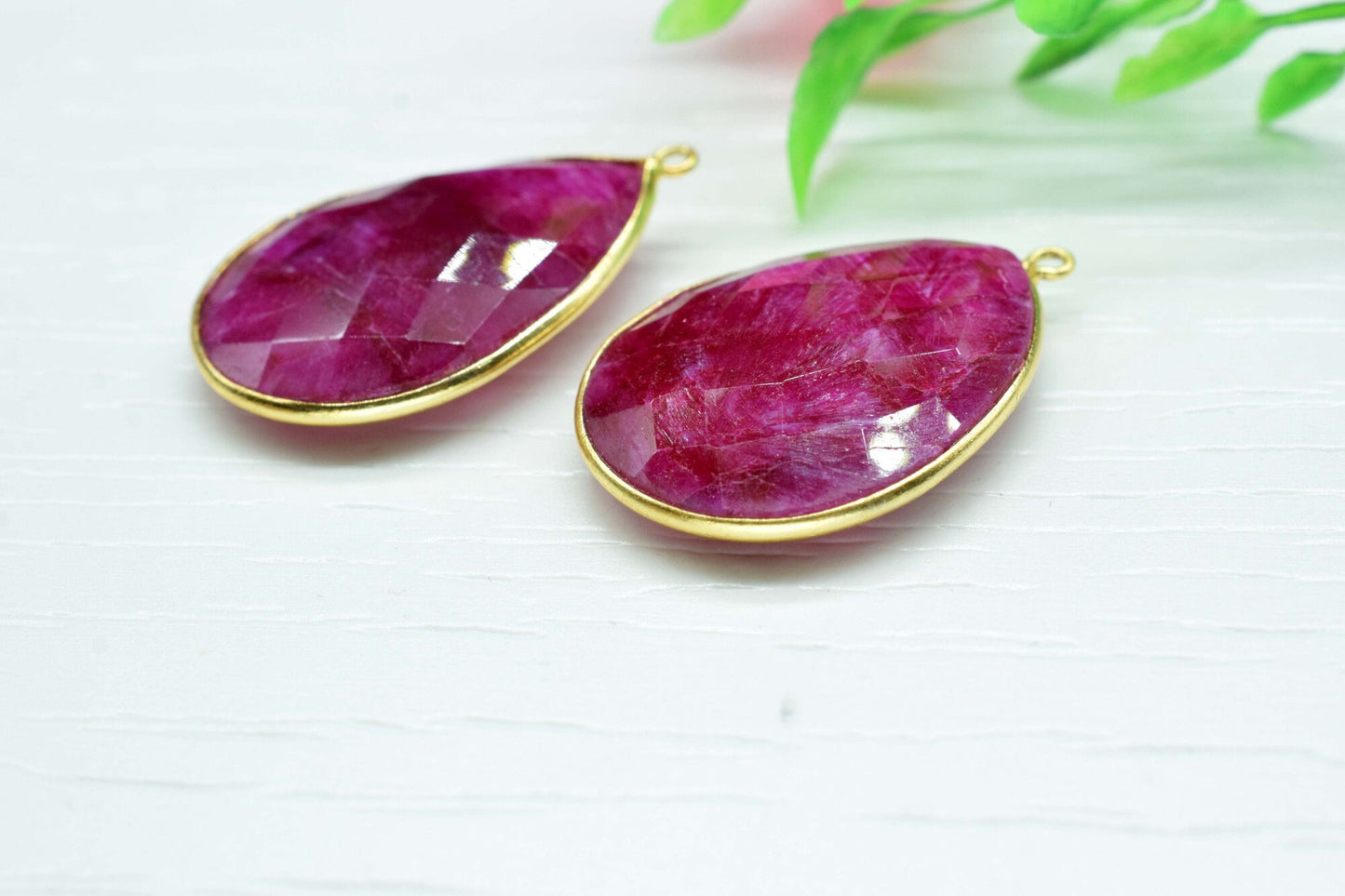 Ruby 20x28mm Pear Shape single Loop Charm,Dyed Ruby Faceted Pear Shape Connector,Bezel Pear Shape Connector,Ruby Single Flat Bail links,