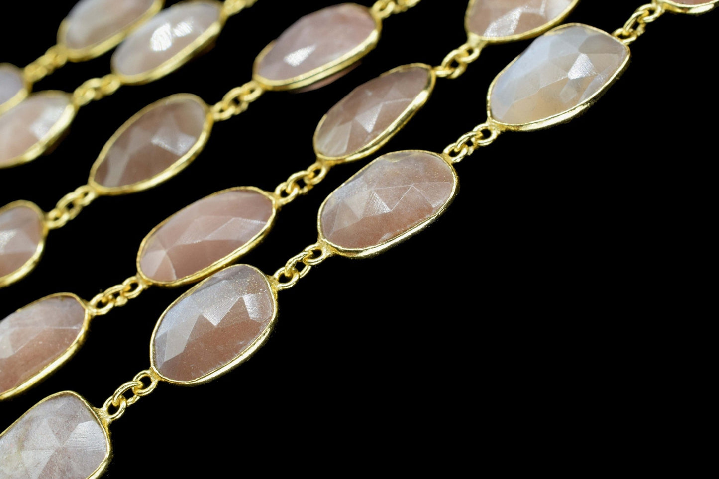 Peach Moonstone Faceted Bezel Connector,Moonstone Bezel Chain,Free Size Gemstone Connector,Jewelry making chain,Peach Moonstone Jewelry,Gift