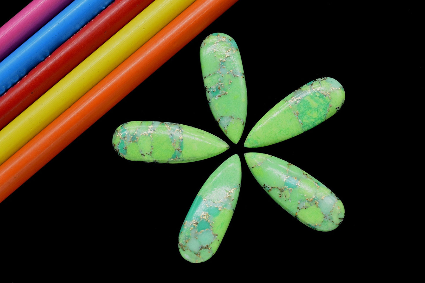 Green Copper Turquoise Pear Shape Briolettes, 10x30mm Teardrop Turquoise Briolettes, Turquoise Beads,Oyster Green Copper Turquoise Briolette