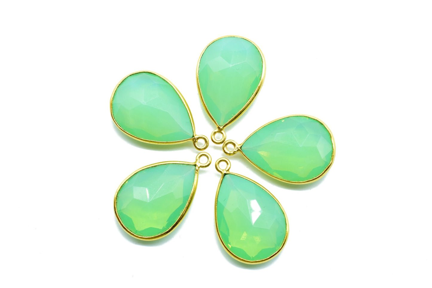 Chrysoprase 13x18mm Pear Shape single bail charm,Chrysoprase Teardrop Gold Plated bezel,Gold Bezel,jewelry making charm,Chrysoprase bezel,