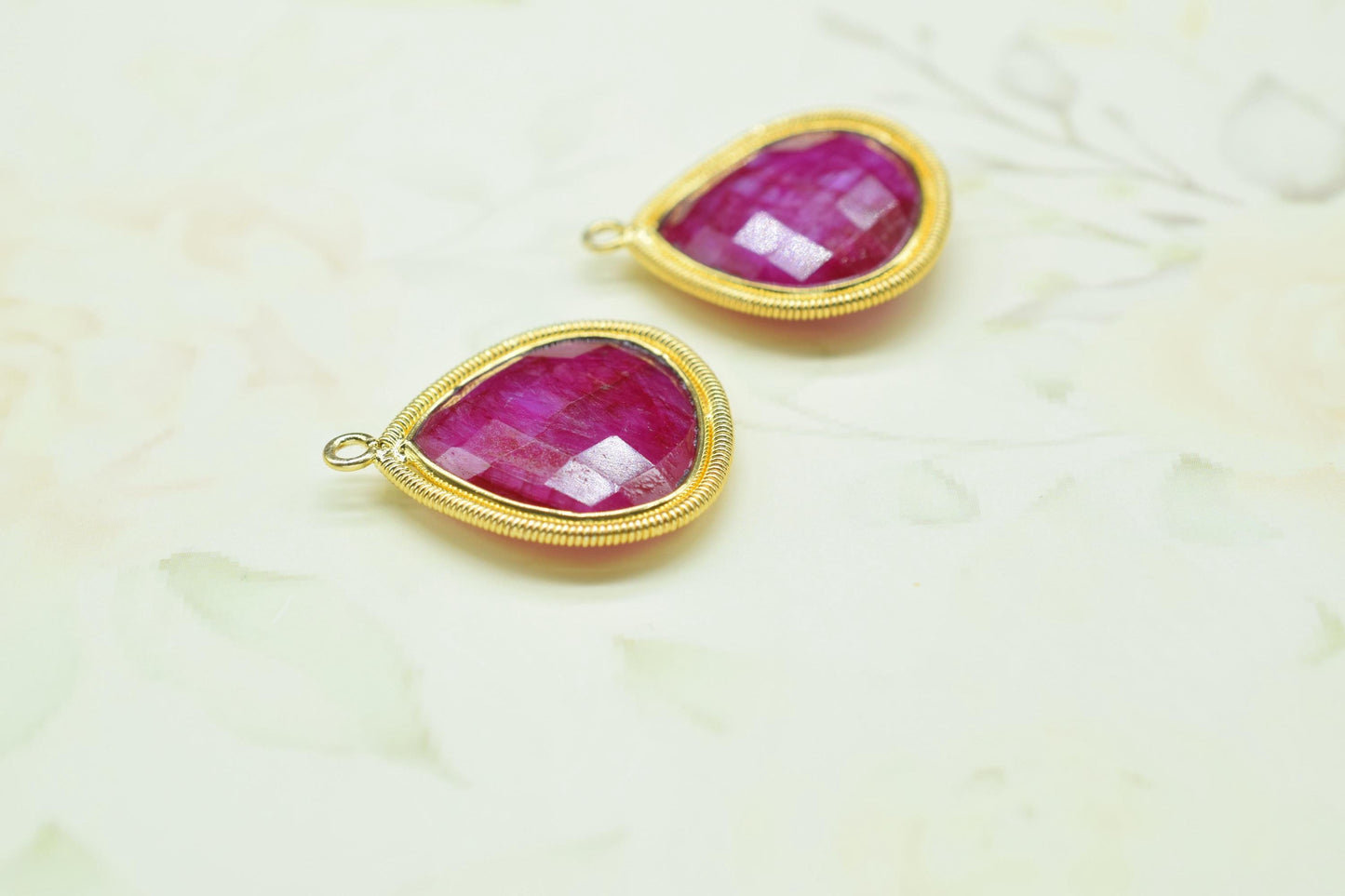 Natural Ruby 20mm Heart Charms,Gemstone Heart Bezel,Boho Pendant connector,Single Bail Pendant,Handmade Bezel Charm,Necklace Pendant Jewelry