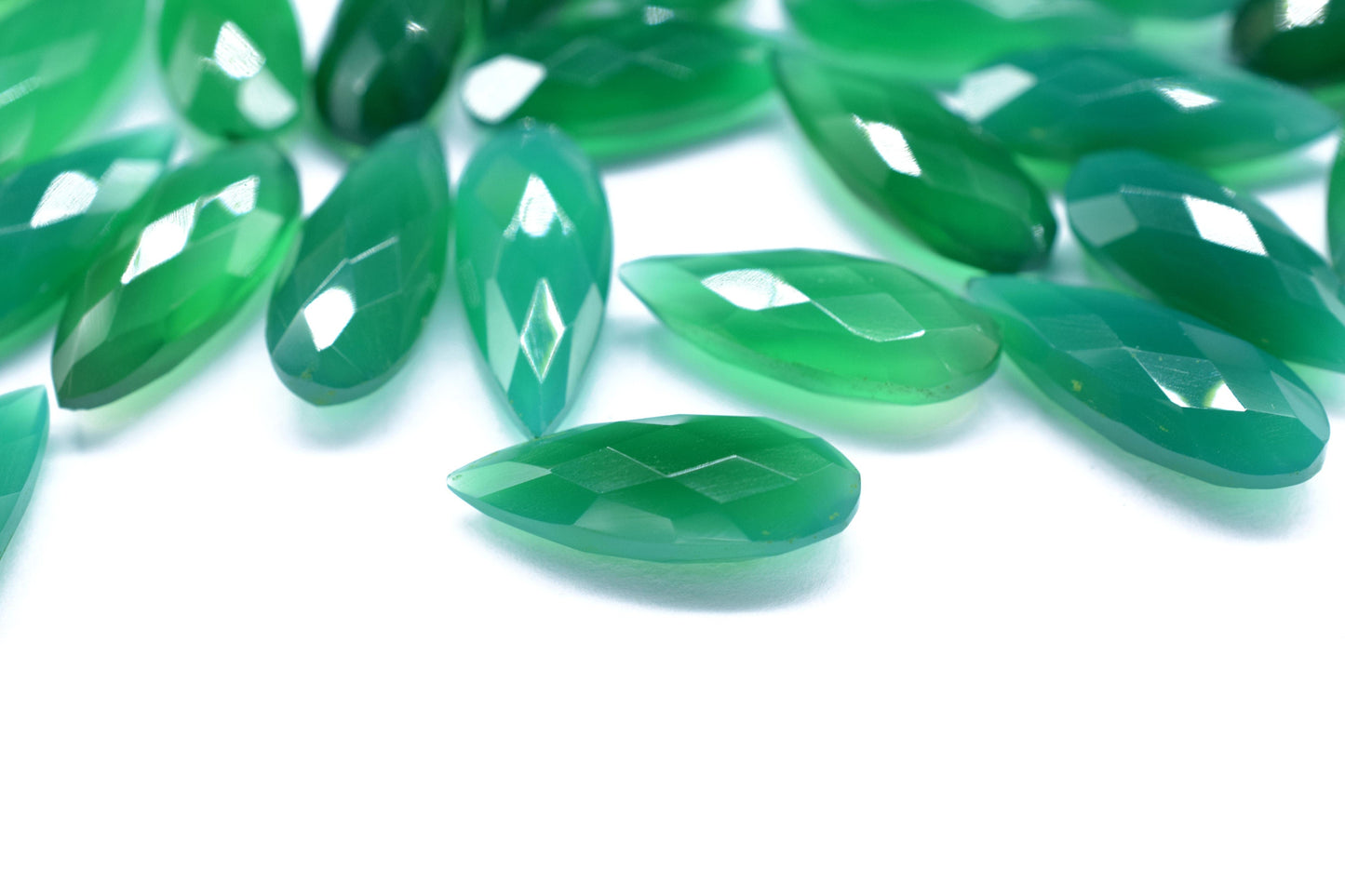 Green Onyx 8X20mm Faceted Teardrop Beads,Green Onyx Faceted  Briolettes,Green Onyx Faceted Beads,jewelry making Bead,Green Gemstone Beads