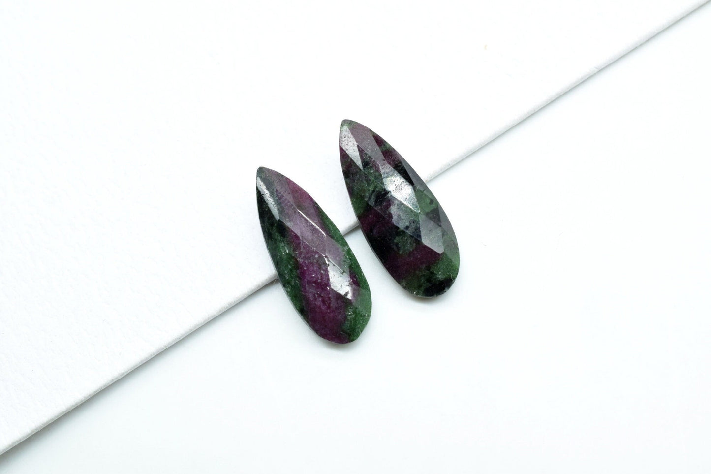 Natural Ruby Zoisite Faceted Pear Shape Briolettes,8x20mm Teardrop Beads,Ruby Zoisite beads,AAA Quality,Jewelry Beads,RubyZoisite Teardrop