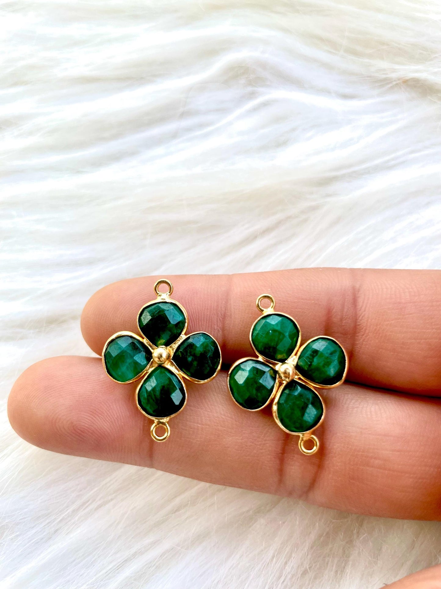 Emerald Heart Shape Pendant,Gemstone jewelry Component,Emerald Heart Shape connector,Emerald Bracelet Charm,Jewelry Making Supply,Gifts,P123