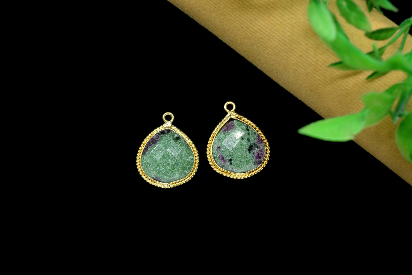Ruby Zoisite Gemstone Faceted 14mm Heart Shape Connector,Gemstone Single Bail Connector Pendant Jewelry,Zoisite Checker Cut Pendant jewelry