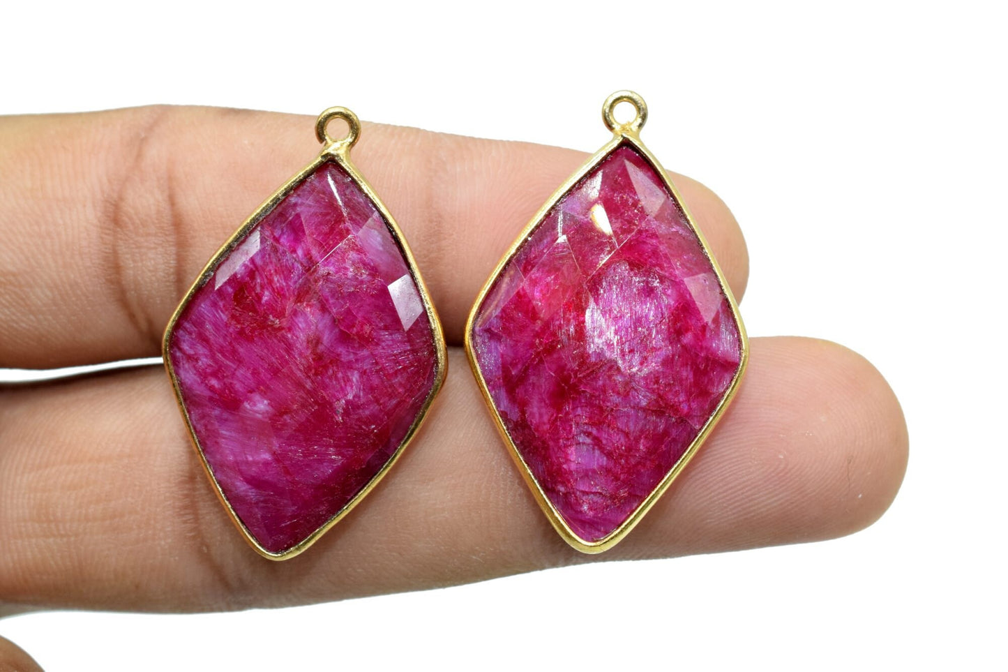 Ruby 20x30mm Bezel Charm,Ruby kite Shape Gold Plated bezel,Gold Vermeil Bezel,Ruby jewelry making charm,Ruby Gold-Filled bezels,Ruby pendant