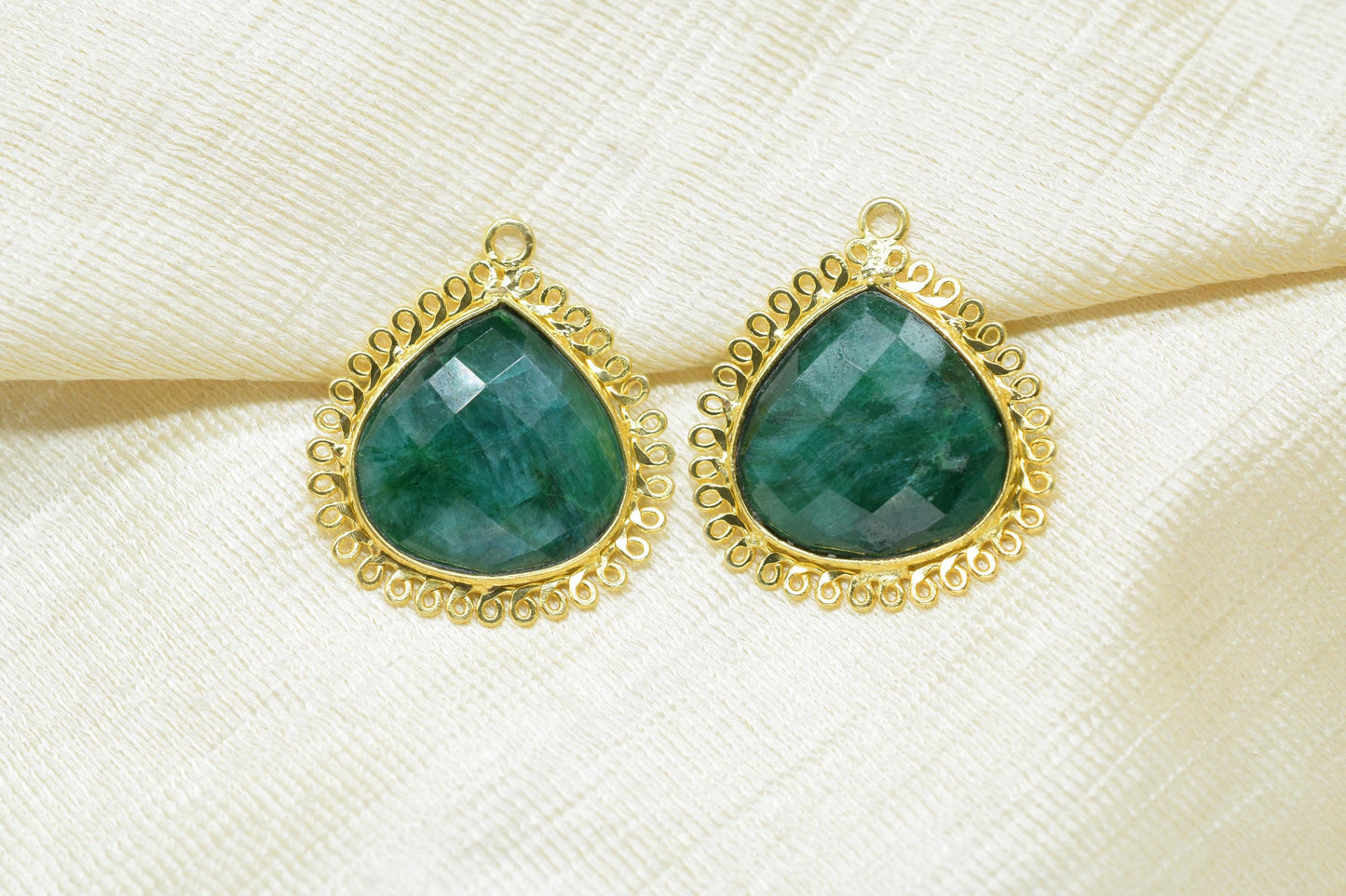 Natural Emerald 20mm Heart Bezel Charms,Gemstone Boho Pendant,Wholesale Jewelry,Single Bail Component Charms,Handmade Jewellery Connectors