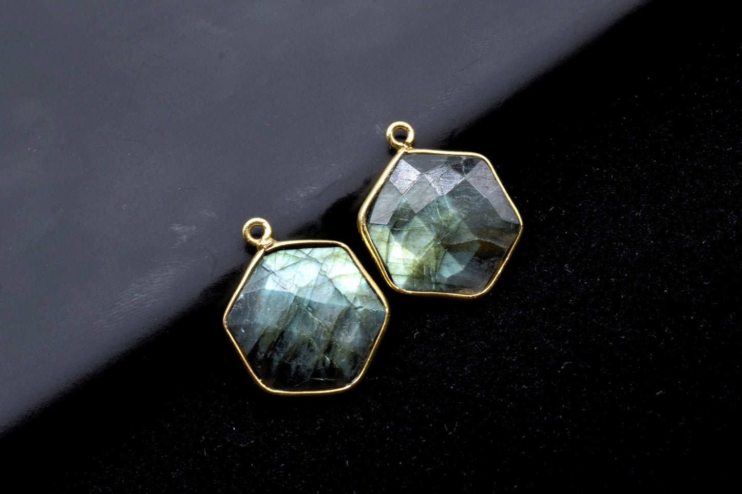 Labradorite 16mm Hexagon shape single loop connectors,Labradorite Pendant,Labradorite bezel link,Gemstone Hexagonal Cone Charm,Minimal Stone