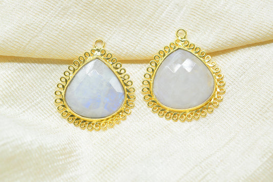 Moonstone 20mm Heart Bezel Charms,Gemstone Brass Component,Single Bail Pendant,Handmade Jewellery Connectors,Wholesale Jewelry,Bday Gift