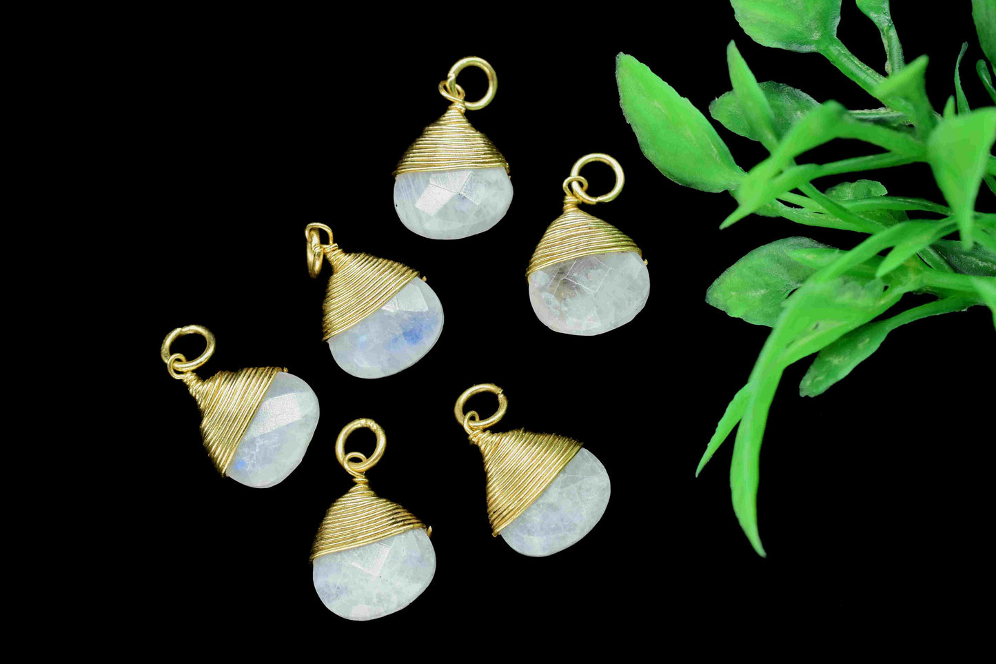 Moonstone Faceted Wire Wrapped Connectors,10mm Heart Gemstone Pendant,loop Connector,Wire Wrapped Necklace,Rainbow Moonstone Jewelry making