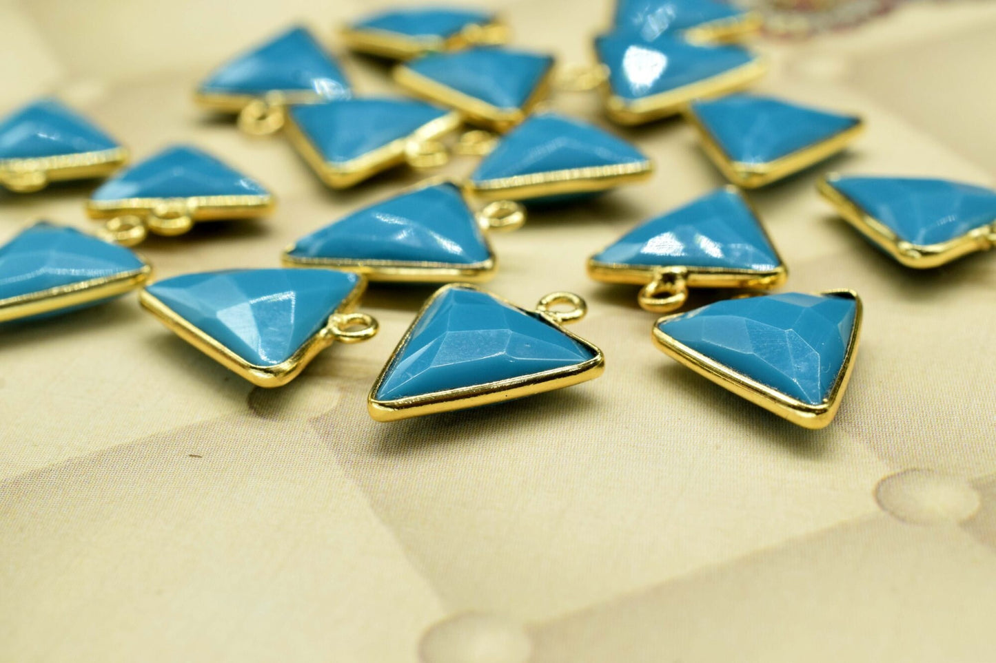 Blue Turquoise 12mm Triangle shape single bail connector, Silver Plated bezel,Turquoise Pendant,Turquoise gold plated bezel,Turquoise charm