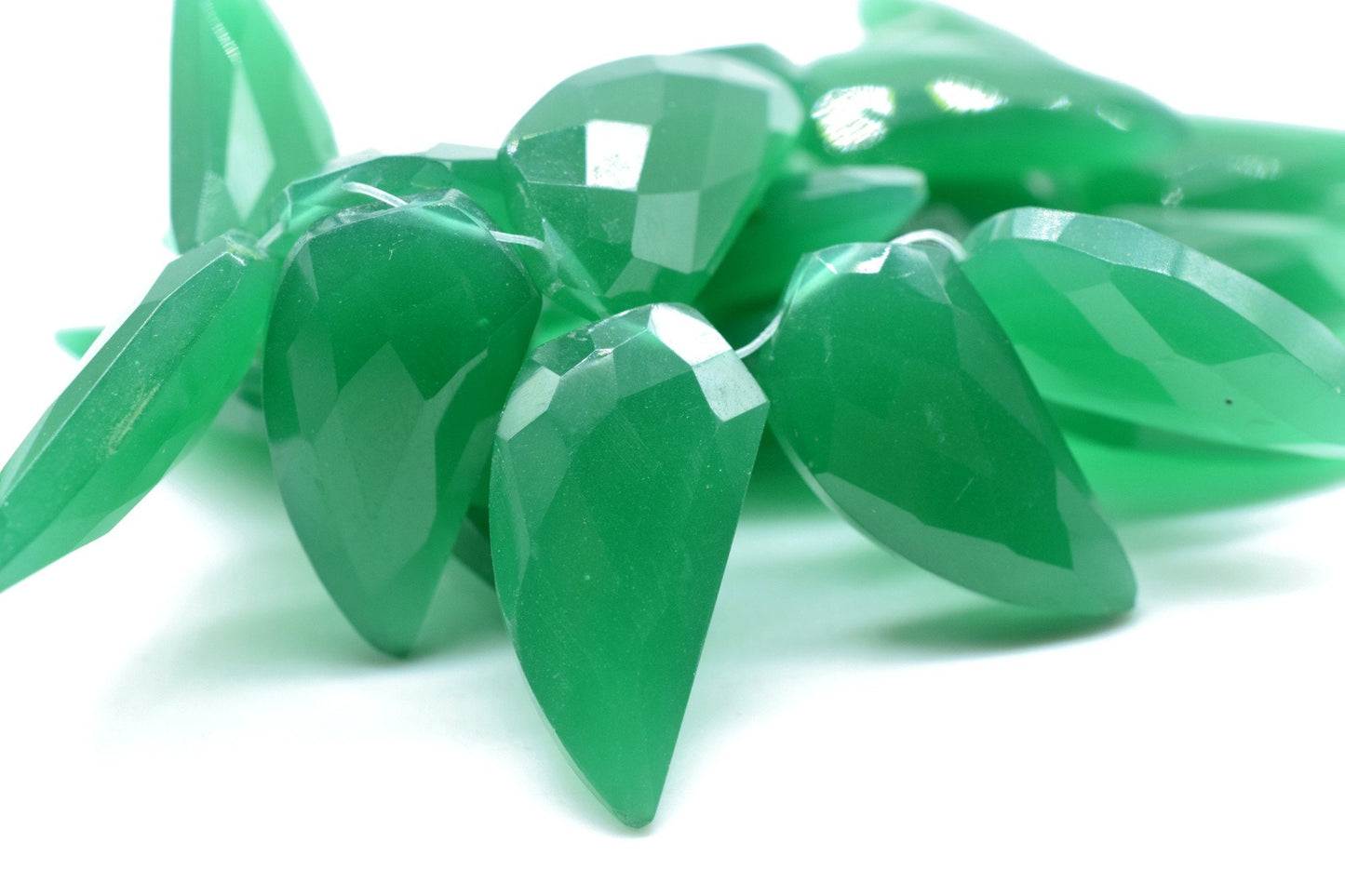 Green Onyx 10x20mm Horn shape faceted beads,Shark Tooth Shape beads, jewelry Making Beads,Green Onyx Briolettes,AAA Quality Briolettes,Beads