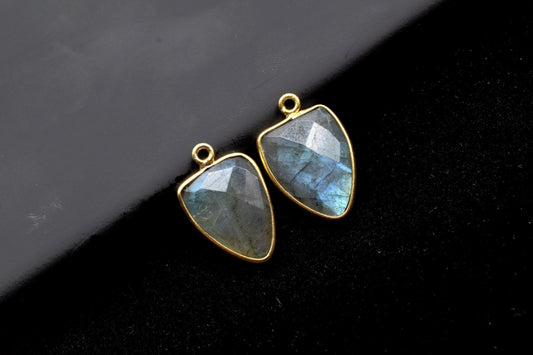 Labradorite 12x15mm Triangle shape Single bail charm,Labradorite Triangle Connector Pendants,Bezel Links, Single loop Connectors,Labradorite
