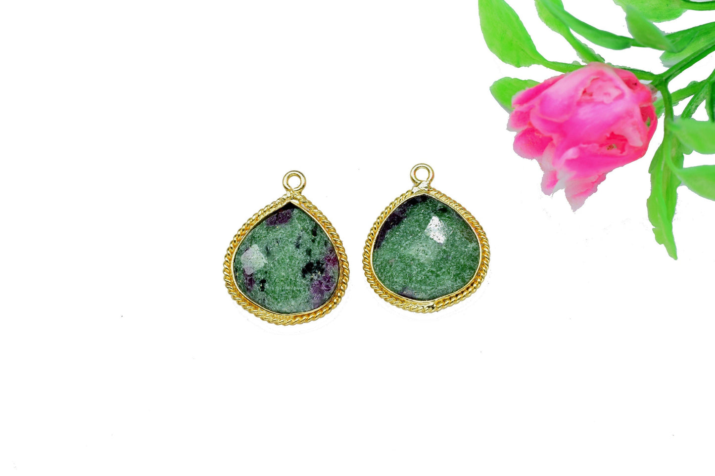 Ruby Zoisite Gemstone Faceted 14mm Heart Shape Connector,Gemstone Single Bail Connector Pendant Jewelry,Zoisite Checker Cut Pendant jewelry