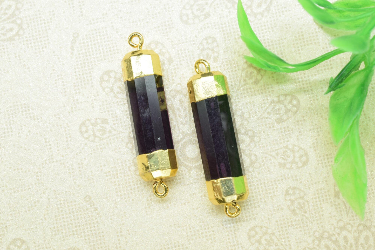 Amethyst Pointed Pendants,Double Bail Point Connectors,Amethyst Jewelry Making Supply,Pencil Pendant,Handmade Pencil Charms,Purple Gemstone