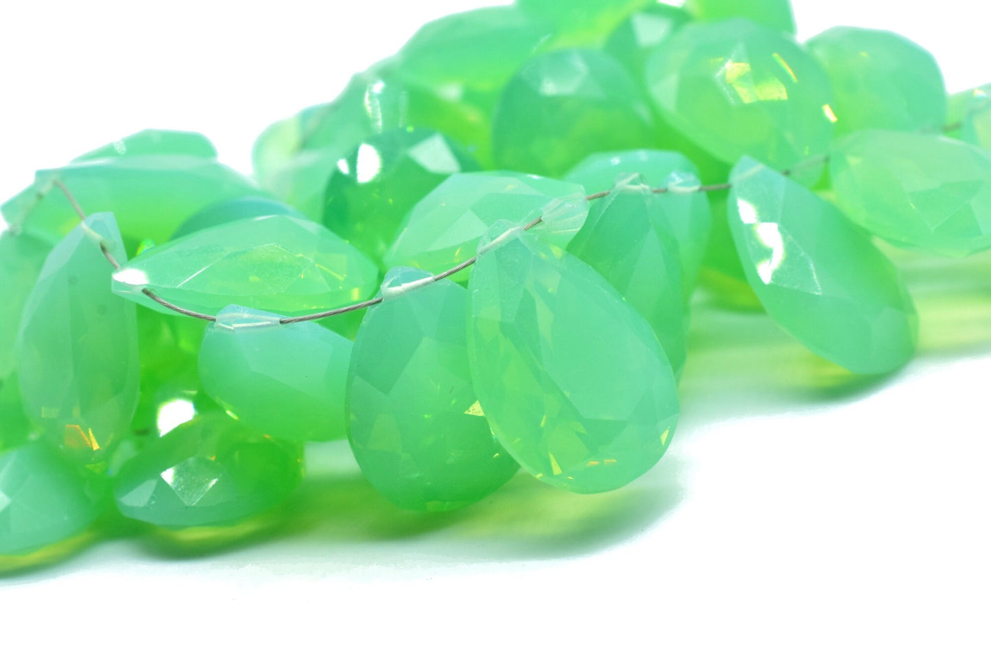 Chrysoprase Faceted Briolette 13x18mm Pear Shape,Briolette Gemstones, Chrysoprase Briolette,Chrysoprase beads,Chrysoprase pear beads,jewelry