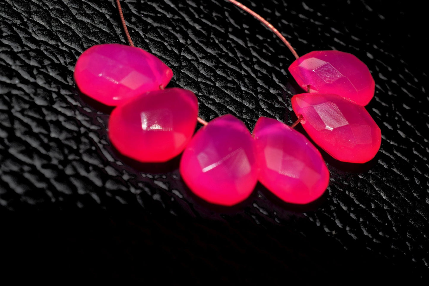 Fushia color Teardrop 7x10mm Briolettes,Pink chalcedony Side drilled Briolette,Handmade Briolette,Hot Pink Chalcedony Teardop briolettes