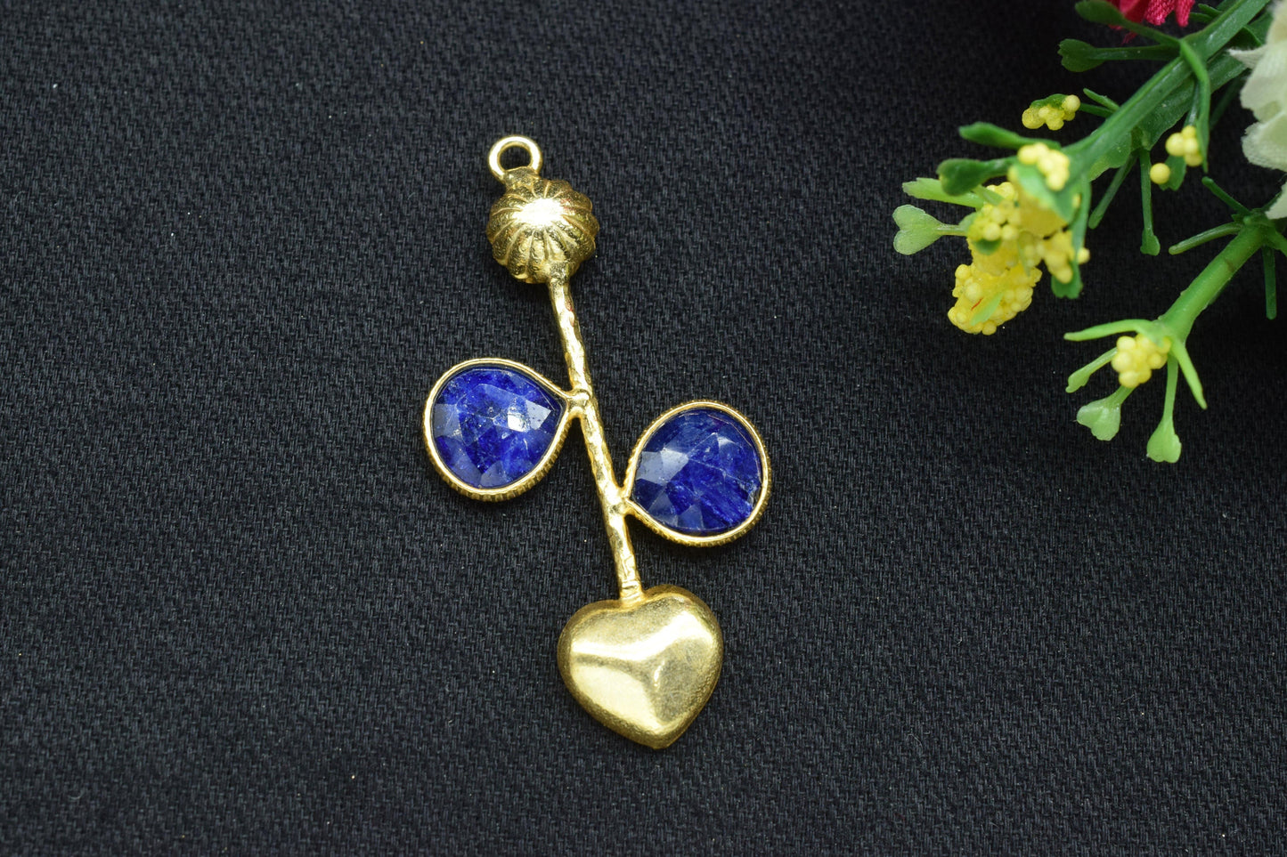 Blue Sapphire Pendant/Gemstone Component/Faceted Cut Sapphire /Single Bail Charm/Necklace Pendant/Heart Shape Charm/Wholesale Supply/Plated