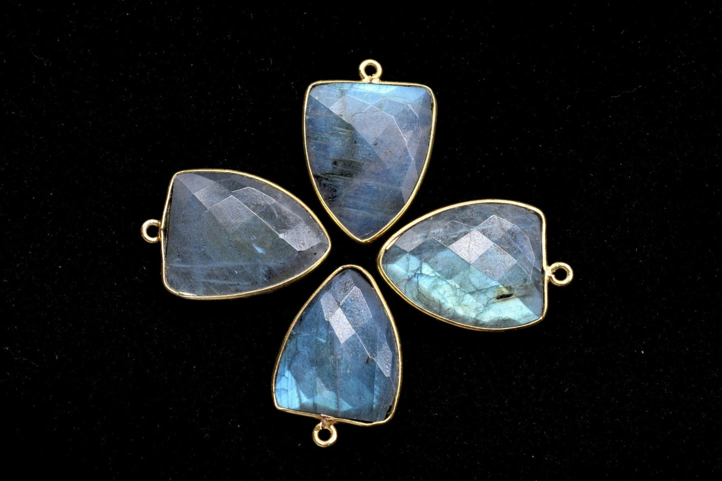 Labradorite 17x22mm Triangle shape Single bail charm,Labradorite Triangle Connector Pendants,Bezel Links, Single loop Connectors,Labradorite
