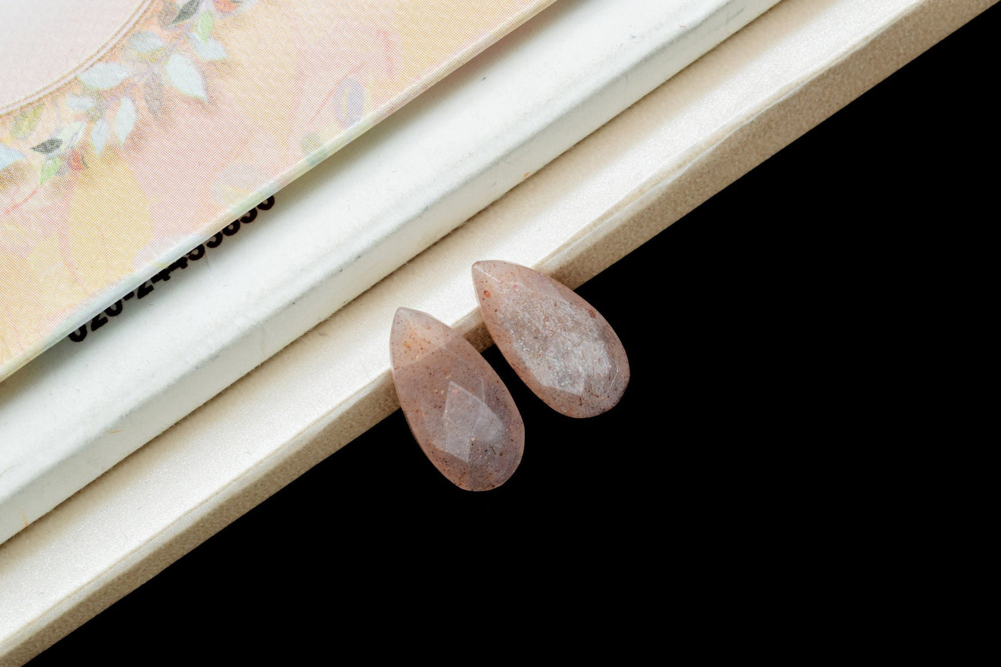 pink strawberry 8x16mm Faceted Pear Shape Briolettes,pink strawberry Teardrop Beads,Semi-Precious Gemstones Beads,Calibrated Pear Bead,pear