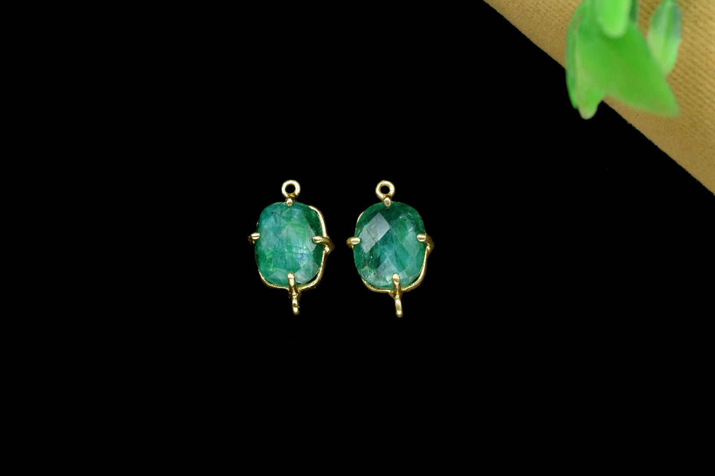 Natural Emerald Prong Connector,Handmade Gemstone Bezel,Emerald jewelry,Emerald Cushion Bezel Connector Jewelry,double bail connector,Gift