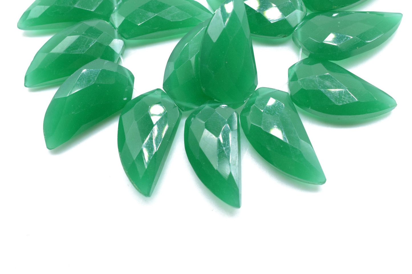 Green Onyx 10x20mm Horn shape faceted beads,Shark Tooth Shape beads, jewelry Making Beads,Green Onyx Briolettes,AAA Quality Briolettes,Beads