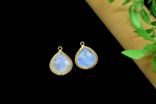 Natural Rainbow Moonstone Single loop connector,Moonstone Charms gold Plated Connectors Jewelry,Moonstone 14mm Heart shape Pendant Jewelry