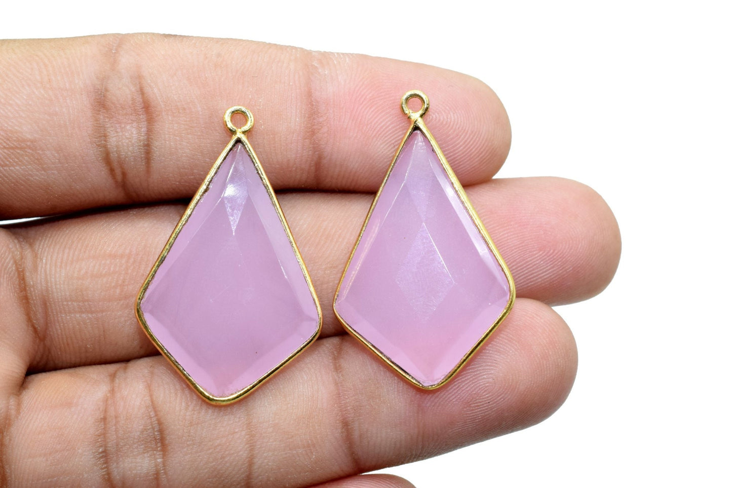 Pink chalcedony 20x30mm Diamond shape single bail connectors,Checker Board cut Pink Chalcedony Pendant,Hot Pink charms,Chalcedony Briolettes