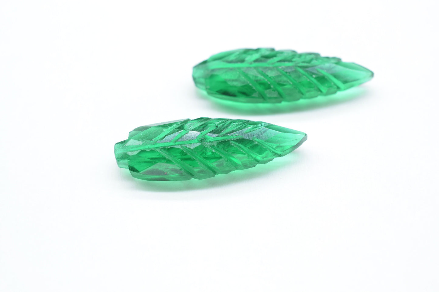 Green Emerald Quartz 10x30mm Pear Shape Faceted carved Briolettes,Emerald Carving Briolettes,Emerald Leaf Shape Carved Briolettes,Emerald