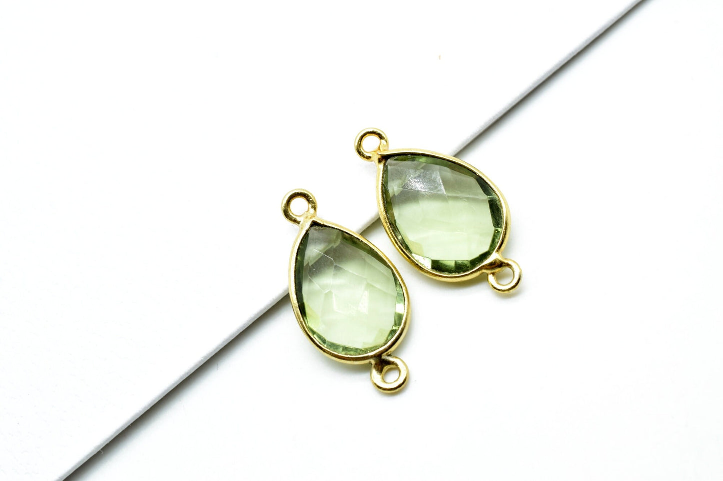 Green Amethyst 10x14mm Pear shape double loop connectors,Amethyst Pear pendant,Amethyst Gold Plated bezel,jewelry making charms craft,jewels