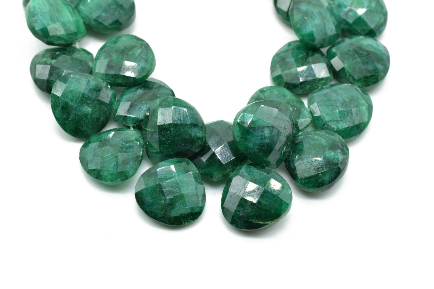 Natural Emerald AAA Quality Faceted 14mm Heart Shape Briolettes,Emerald briolettes for making jewelry,Emerald Heart Shape beads,Emerald bead