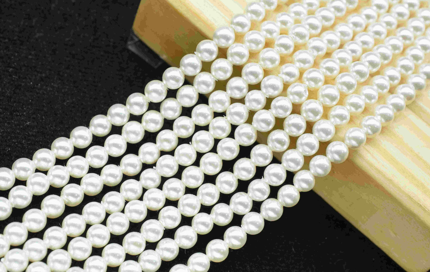 4mm  Pearl Beads Strand,WHOLESALE 4 mm Pearl Beads,AAA Quality pearl Beads,Lustrous quality pearls,15'' Pearl Strand