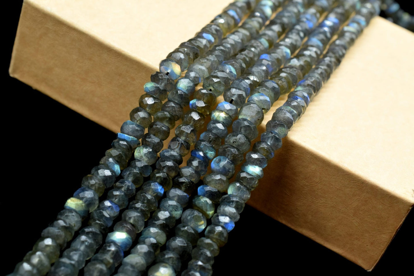 AAA Quality Flashy Natural Light Gray Labradorite Faceted Rondelle 7.5mmx8mm Bead Rainbow Flash Faceted Rondelle Beads 6" Labradorite Strand