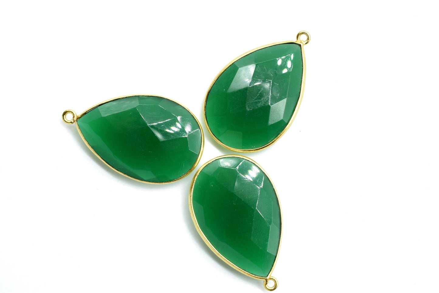 Green Onyx 20x30mm Pear shape single loop charm,Brass Gold Plated bezel,Green Onyx Faceted Connector,Green Onyx Bezel Pendant,Onyx earrings