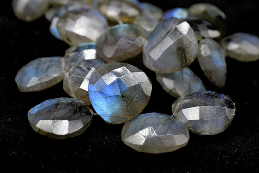 Labradorite Finest AAA Quality Faceted 14mm Heart Shape Briolettes,Labradorite briolettes for making jewelry,Labradorite Heart Shape beads