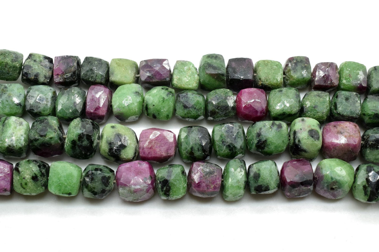 Ruby Zoisite 7 to 8mm faceted Cube Beads,Ruby Zoisite Box Bead,Ruby Zoisite briolette,Ruby Zoisite Eye 3D Cube Box 8" strand,jewelry beads