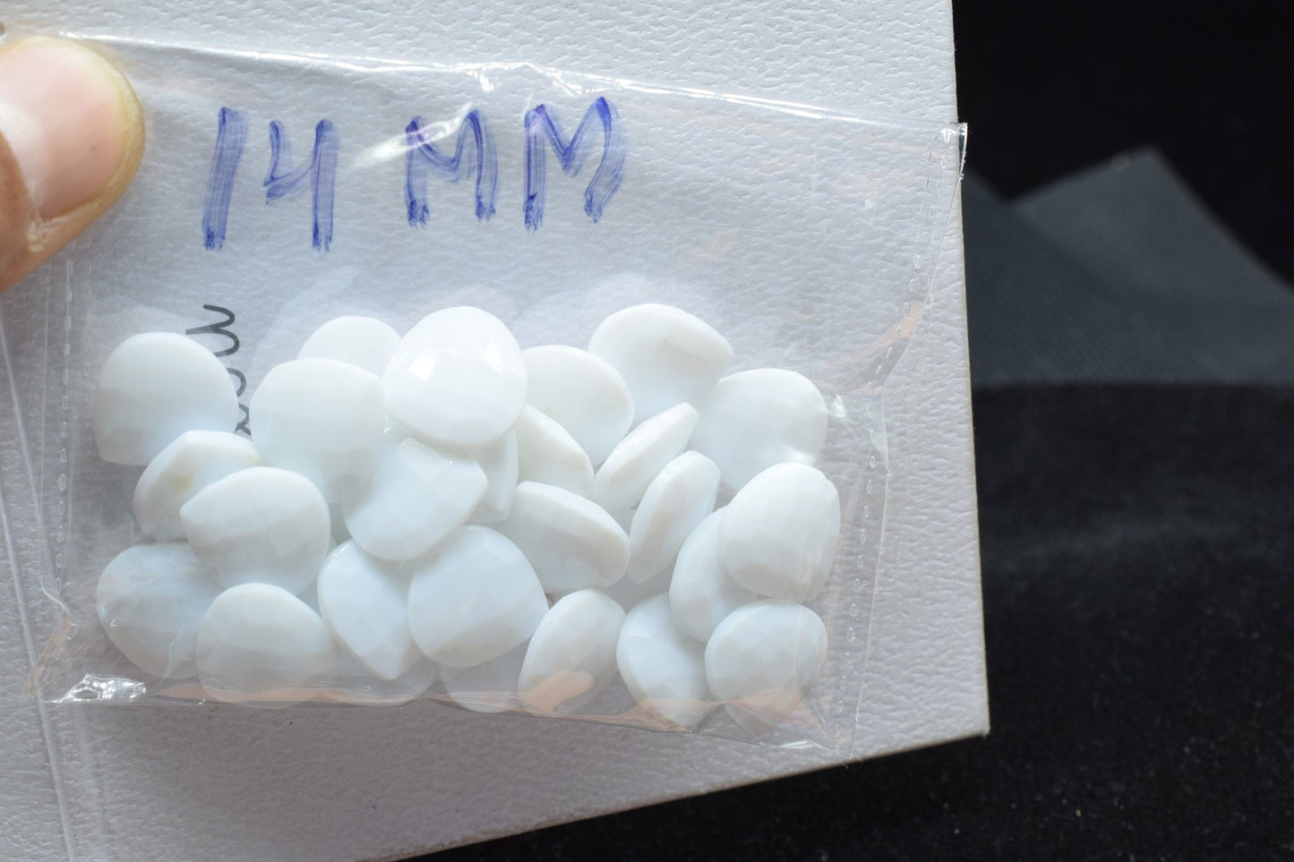 14mm White Agate Faceted Heart Shape Beads,White Agate Briolette,Hangmade Briolettes,Jewelry Making Bead,White Agate jewelry,Agate briolette