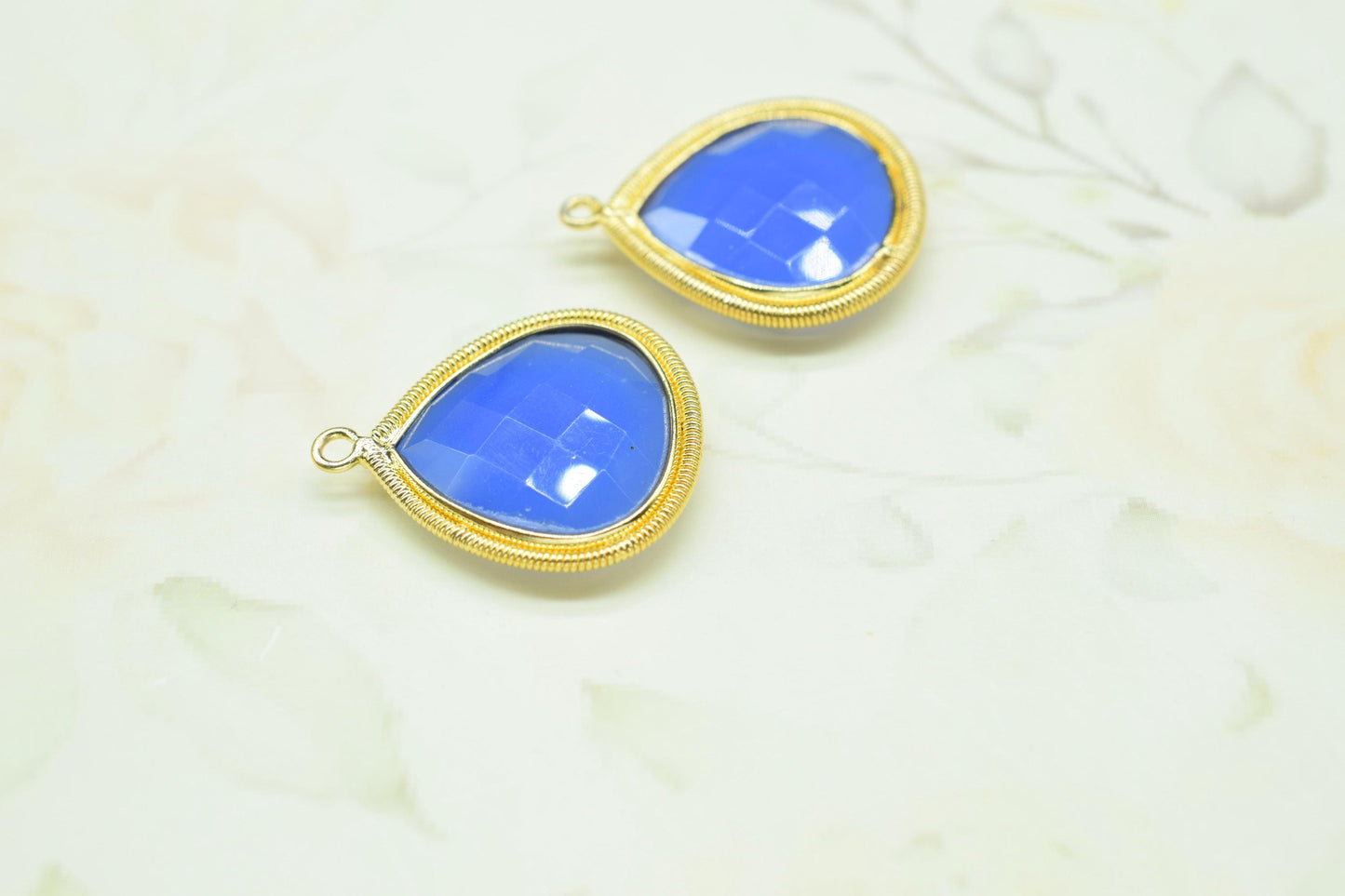 Blue Chalcedony 20mm Heart Charms,Gemstone Heart Bezel,Boho Pendant connector,Single Bail Pendant,Handmade Charm,Component Pendant Jewelry