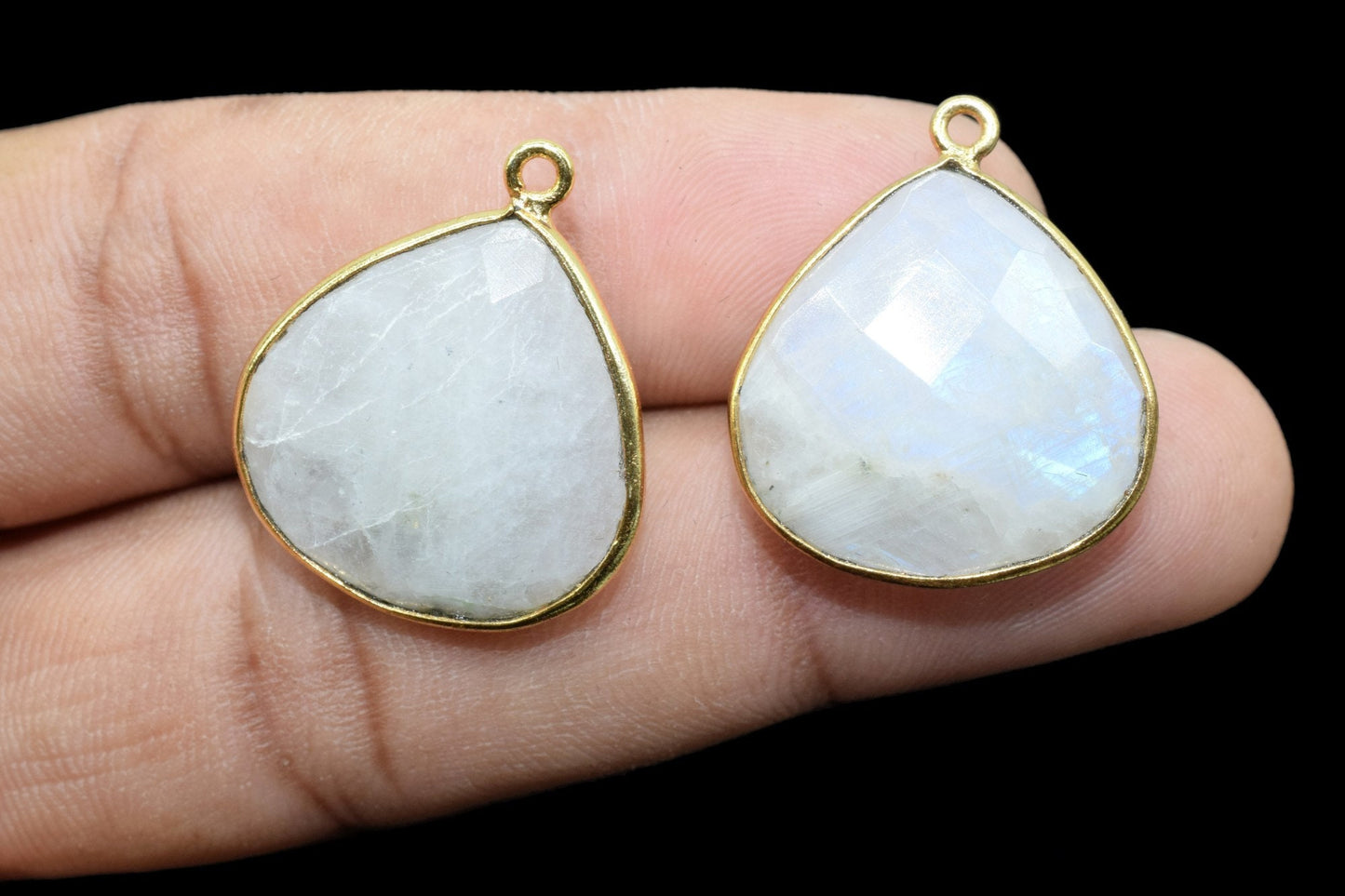 Moonstone 20mm Heart Shape Charm,Rainbow Moonstone,Bezel Heart Shape Connector,Moonstone Heart Pendant 24k Gold Plated, Single flat Bail 1pc