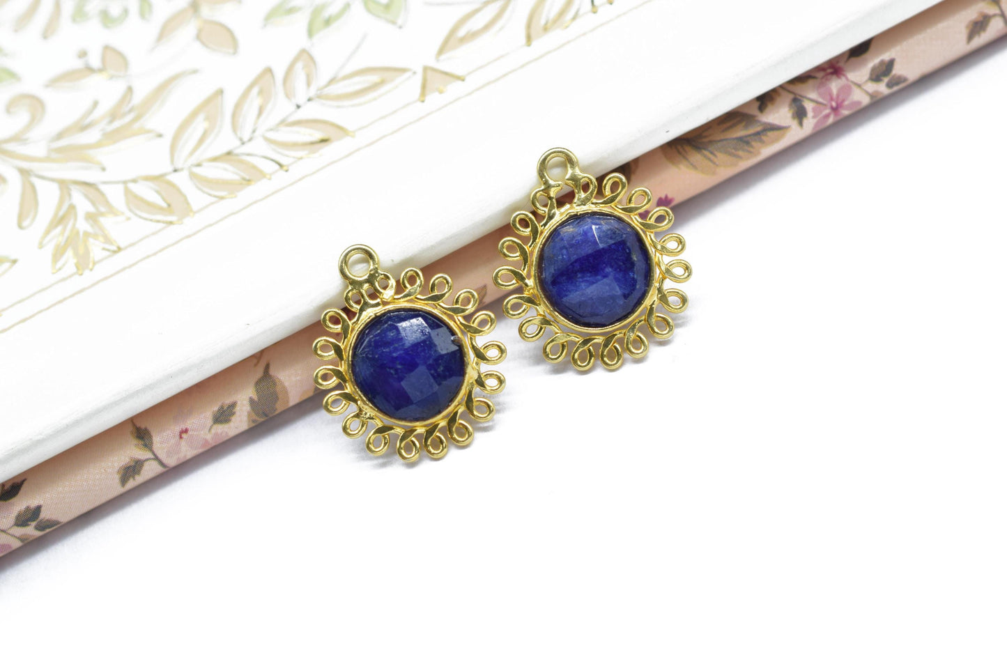 Blue Sapphire 10mm Round Bezel Charm,Gemstone Brass Component,Single Bail Pendant,Round Faceted charms,Handmade Jewellery Connector,Gift