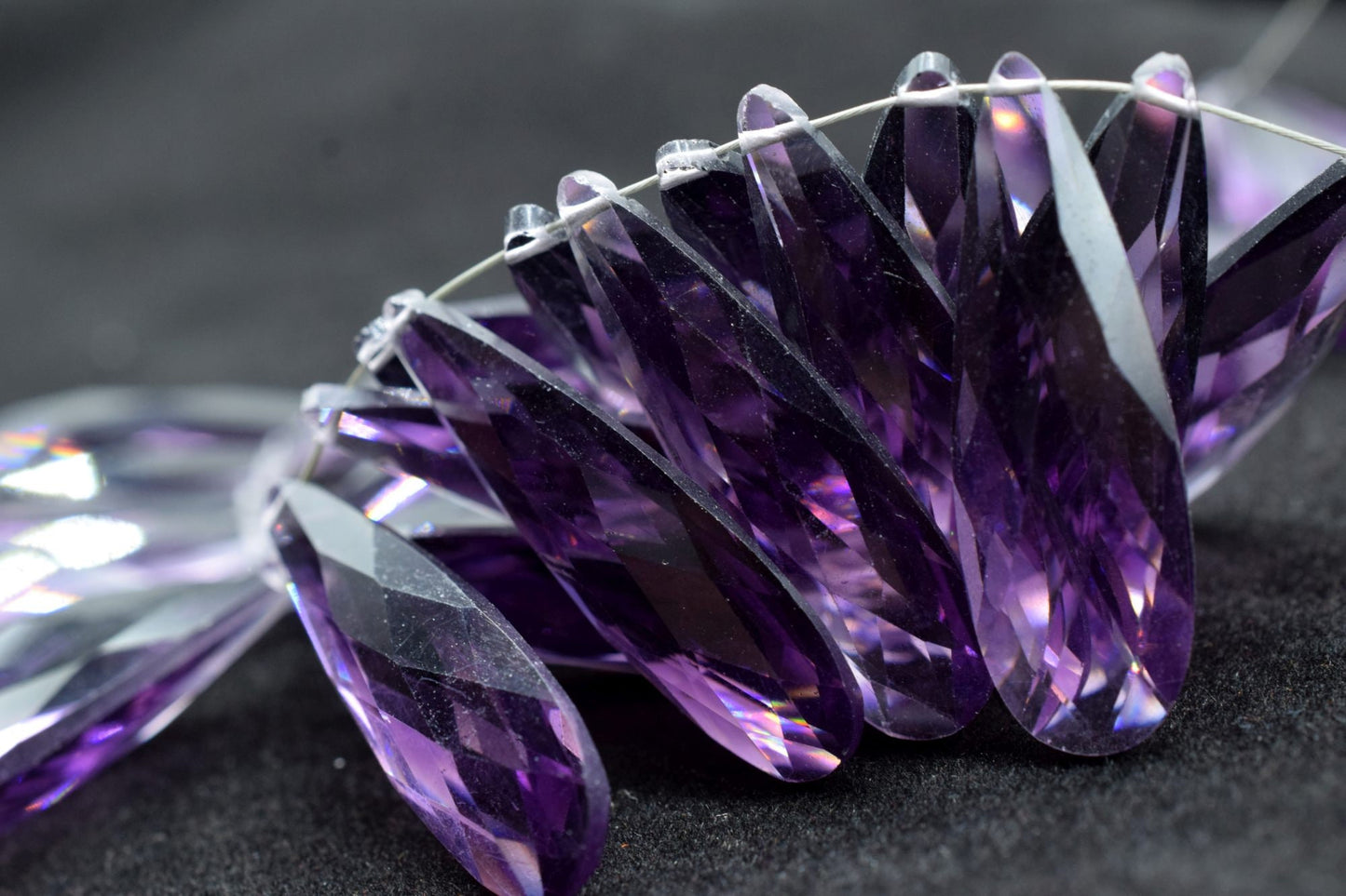 Natural Amethyst Long drop 10x30mm Briolettes,Amethyst Briolette,Amethyst Tear Drop Briolettes,jewelry supplies,Amethyst drops,Amethyst