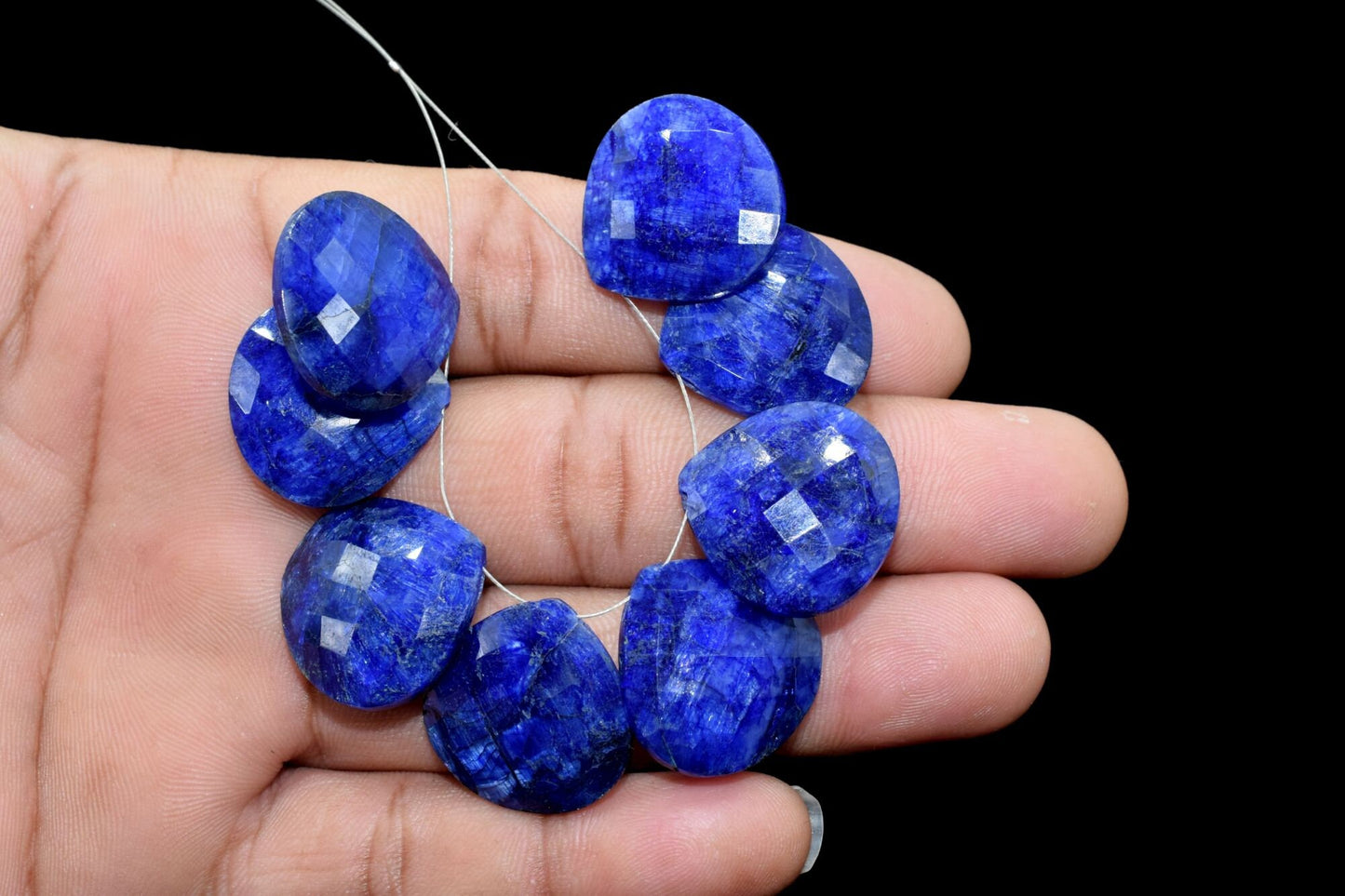 Blue Sapphire Heart Shape 20mm Briolettes,Sapphire drilled Briolette,Super Finest Quality briolette,Natural Sapphire briolette,Sapphire bead
