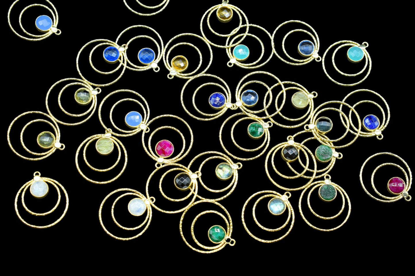 Tanzanite Round Bezel Connector,Single Bail Bezel Charm,Tanzanite Earring Connector,Unique Designs Bezel,Tanzanite Pendant,Tanzanite Jewelry