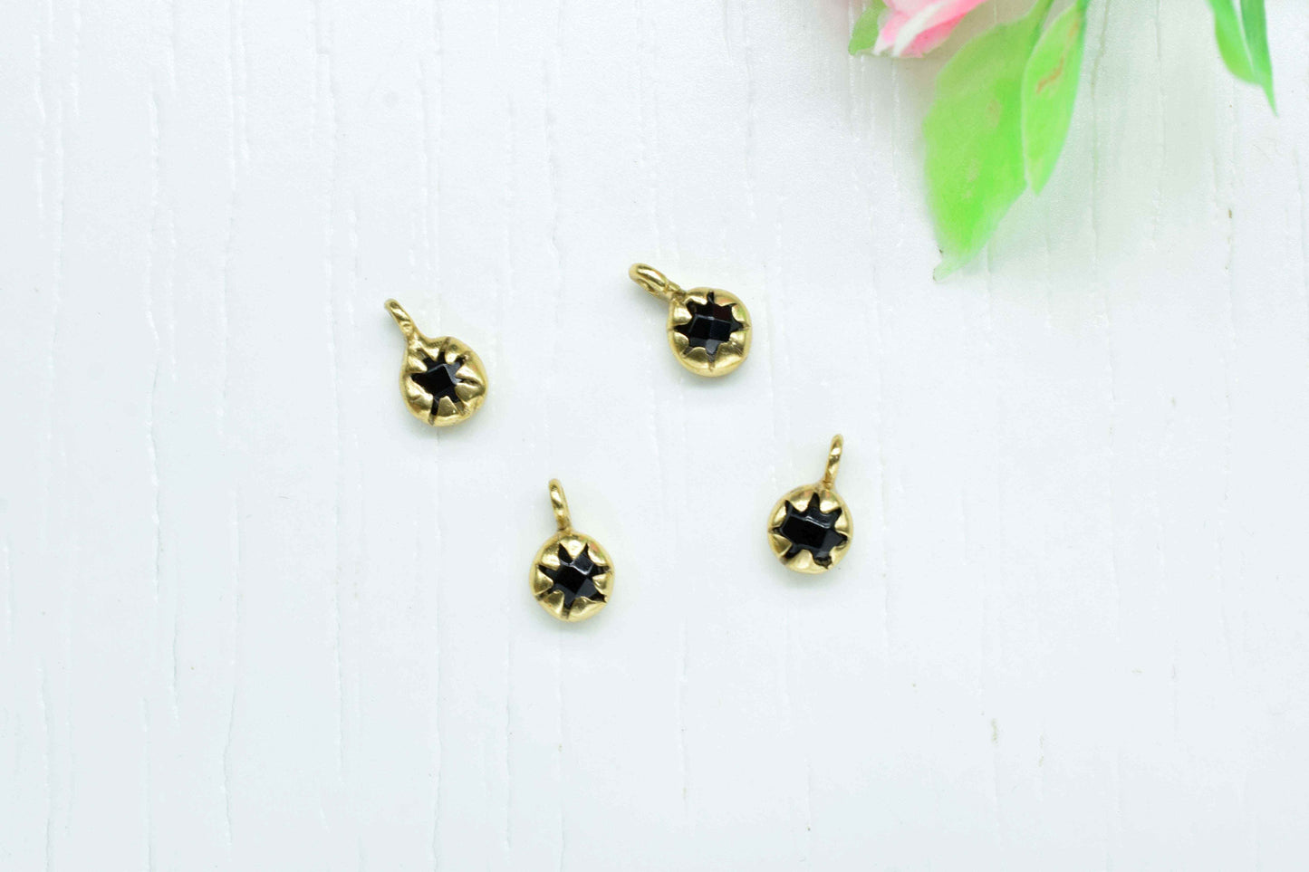 Black onyx Pendant Jewelry,Black onyx 5mm Round Shape Single bail connector,Onyx Connector,Onyx Gold Plated bezel,Charm jewelry making