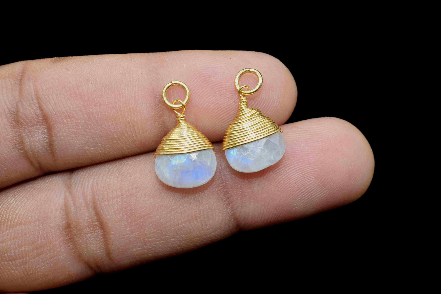 Moonstone Faceted Wire Wrapped Connectors,10mm Heart Gemstone Pendant,loop Connector,Wire Wrapped Necklace,Rainbow Moonstone Jewelry making