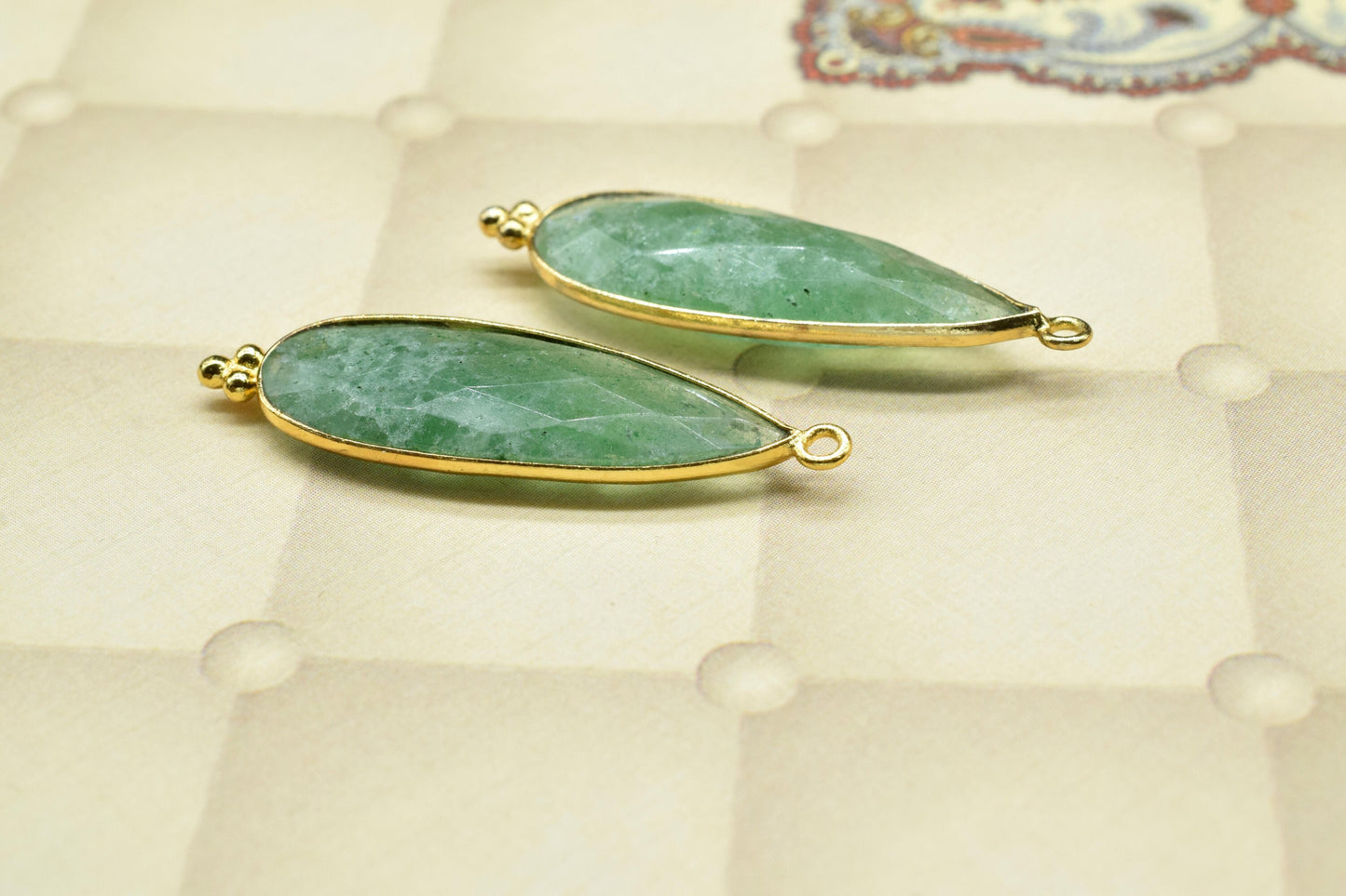 Green strawberry 10x30mm Bezel charms,Bezel Link Supplies,Green strawberry Jewelry,Brass Connector Pendant,GemstoneTeardrops Green Pendant
