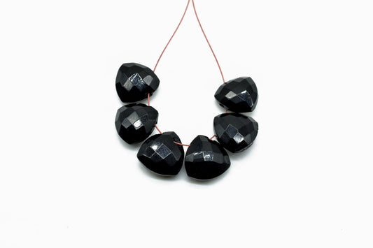 Black onyx faceted Trillion briolettes,8mm Briolettes,Black Onyx drop Briolettes Supplies,Craft Supplies,Gemstone Micro Briolette Beads