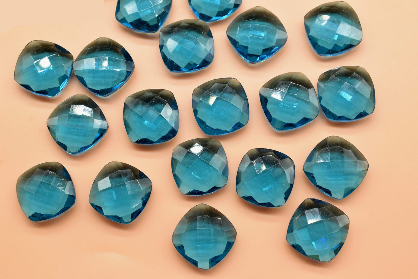 London Blue Topaz Faceted Cushion Briolettes,Blue Topaz Square briolettes,Blue Topaz briolettes strand,Blue Topaz 14mm briolettes beads